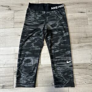 Nike Pro Dri-FIT Capri Tights Pants Womens Small Black Gray Camo 618858-010